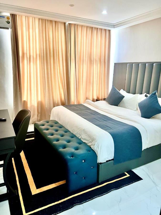 Lifestyle Luxury Hotel And Residence Elwa Kültér fotó